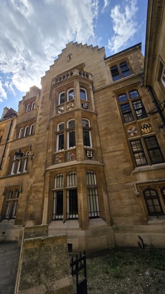 Excursiones de un día desde Londres — Cambridge, Brighton, Bath, Oxford, Windsor y Canterbury — Mar in the Pink Multiverse